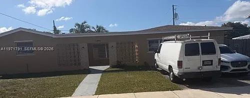 11000 SW 176th St Photo 1