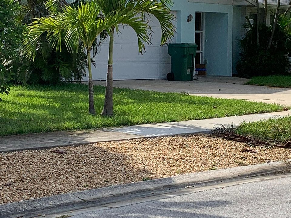 2nd image of 788 Hibiscus Dr