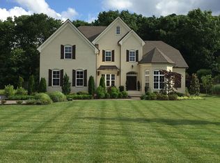 233 Pelham Dr, Brentwood, TN 37027