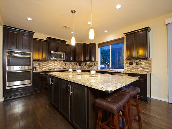 4th image of 897 Tucana Dr