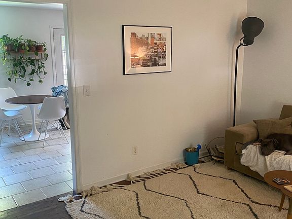 4th image of 1209 Meridian St