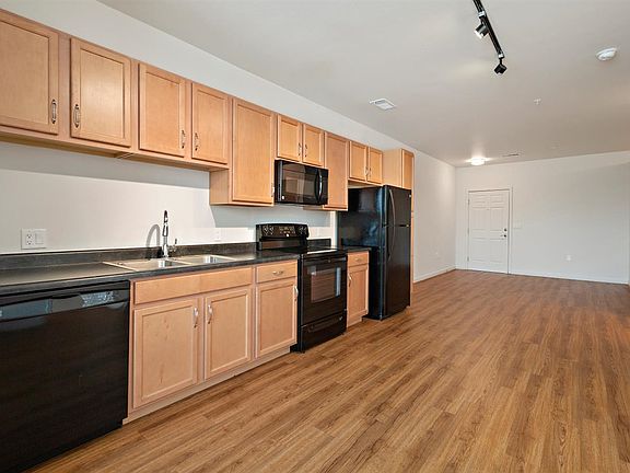 3rd image of 2091 S Galapago St #201