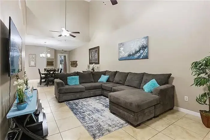 6116 Chapledale Dr — Photo 4