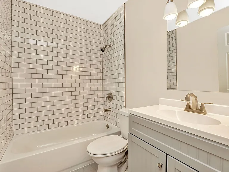 Pinecrest Apartments of Milford — Photo 9