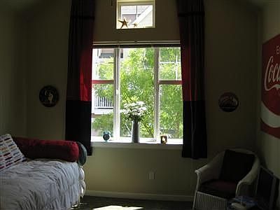 5th image of 1468 Huckleberry Cir