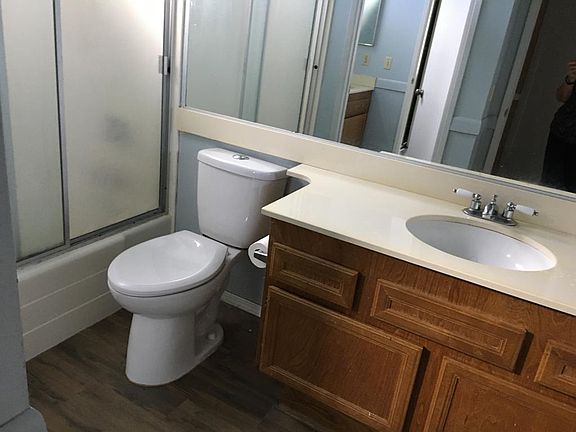 4th image of 409 Skyridge Ln
