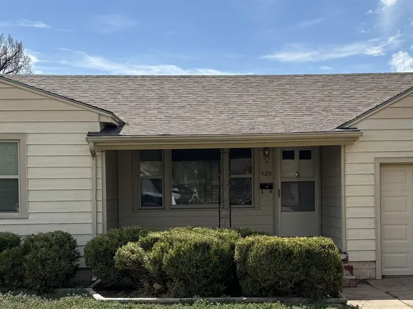 520 E 16th St, Hays, KS 67601