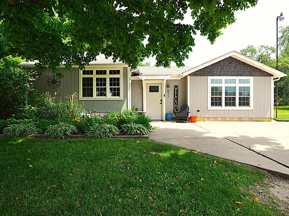 8077 E State Road 4 Rd, Walkerton, IN 46574