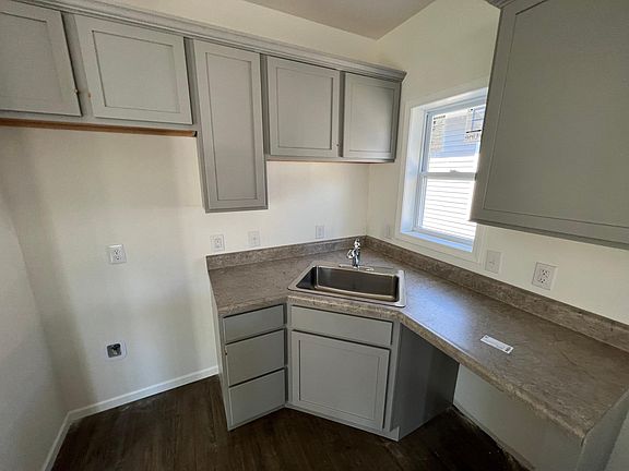 Kitchen sink