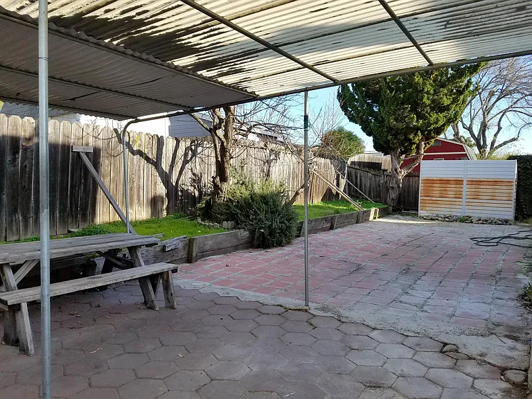 3144 Ida Dr — Photo 33