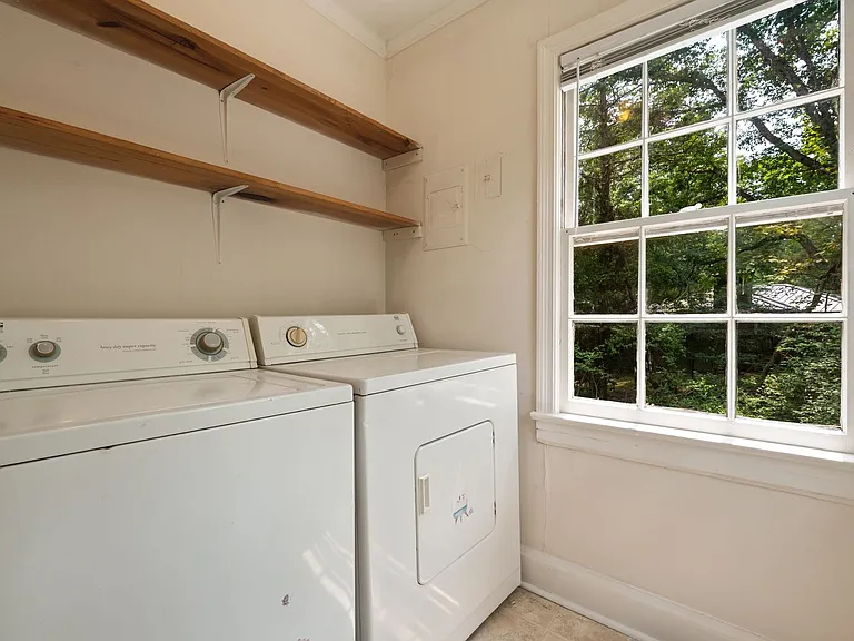 1208 Hillview Rd — Photo 13