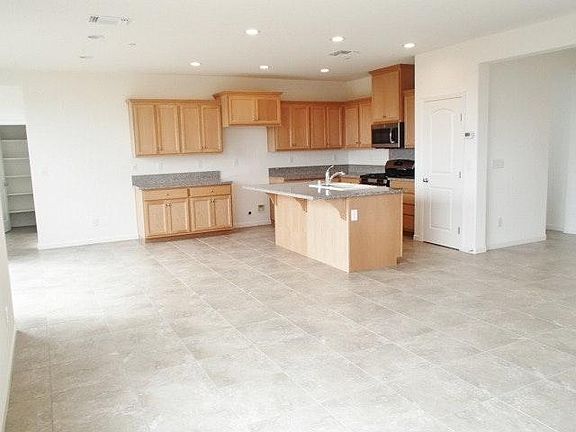 2nd image of 137 Wisteria Cir