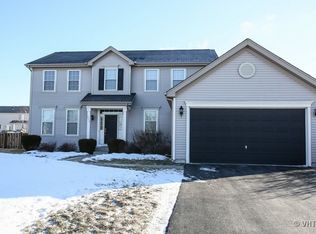 2582 Westgate Ln, Montgomery, IL 60538