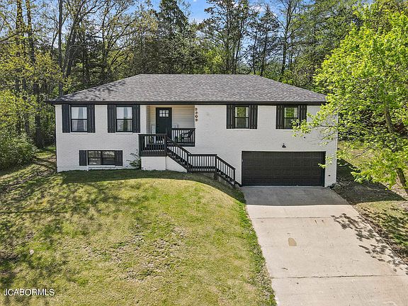 2nd image of 2709 Briarwood Dr