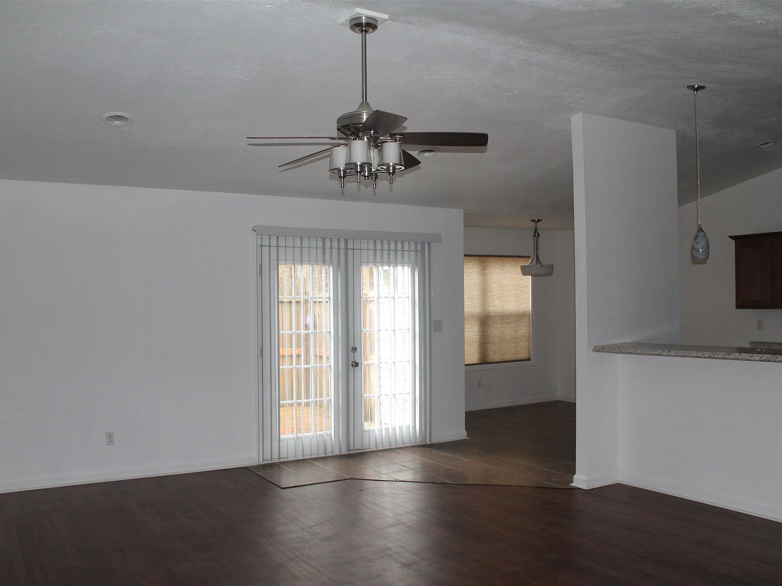 2022 E Creekwood Dr, Carbondale, IL 62902 Zillow