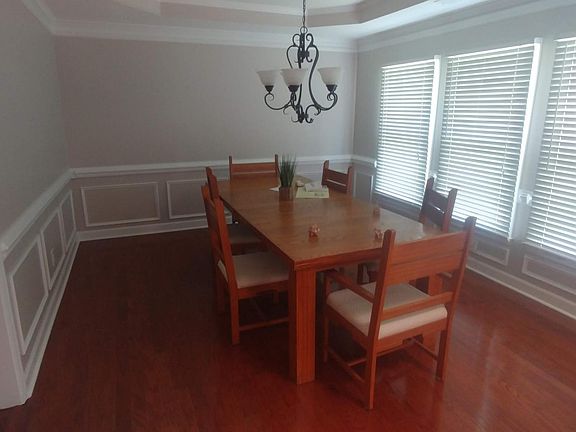4th image of 385 Clubfield Dr