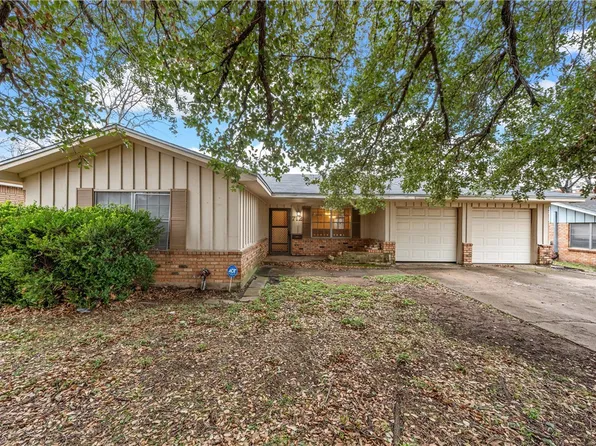 712 Dickens Dr, Waco, TX 76710