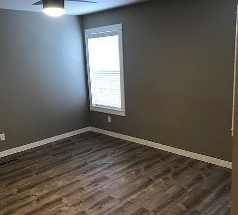 5th image of 4451 SE Pennywood Dr