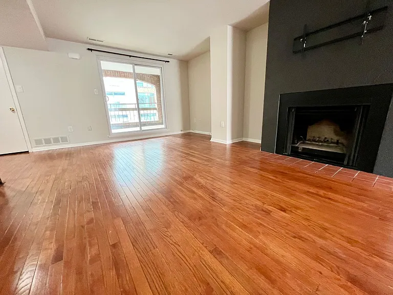 2115 Arch St #B — Photo 3