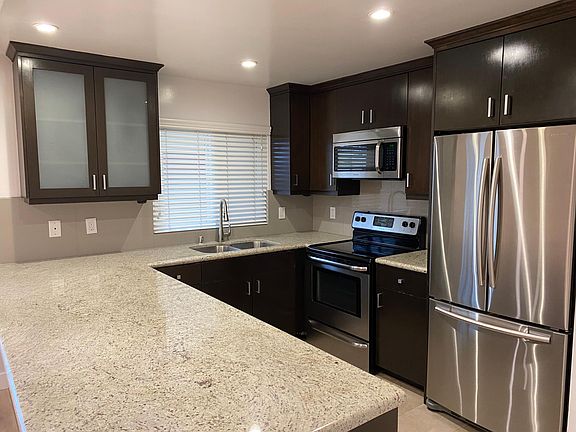 3rd image of 1200 Manhattan Beach Blvd APT M
