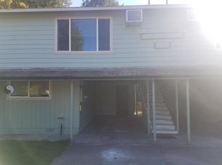 795 NE Wharton Dr, Grants Pass, OR 97526