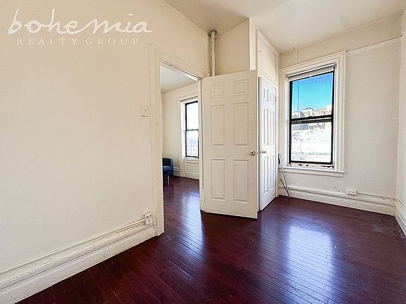 4th image of 15 Wadsworth Ave #4F