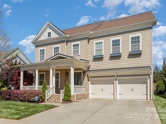 3rd image of 1051 Dunwoody Dr