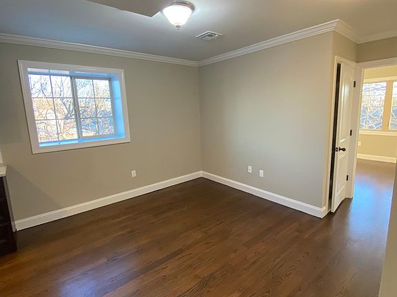 5th image of 363 Cromwell Ave #2-3-4