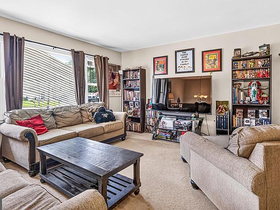 3rd image of 4130 Bassett Ct