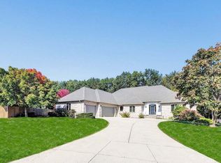 3335 Langdon St, Green Bay, WI 54311