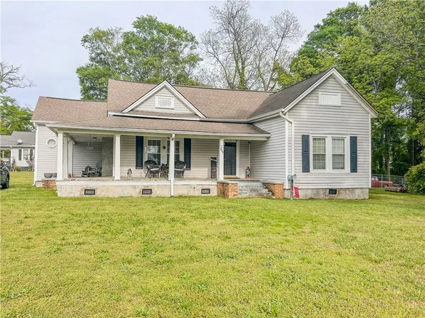 303 Brock Ave, Honea Path, SC 29654