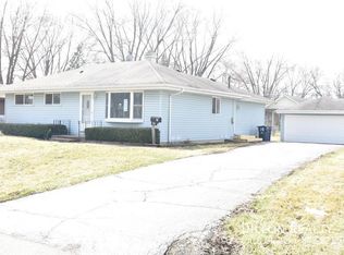 18 Aldine Rd, Lake Zurich, IL 60047