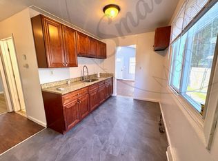 7032 Fisher Ave, Warren, MI 48091
