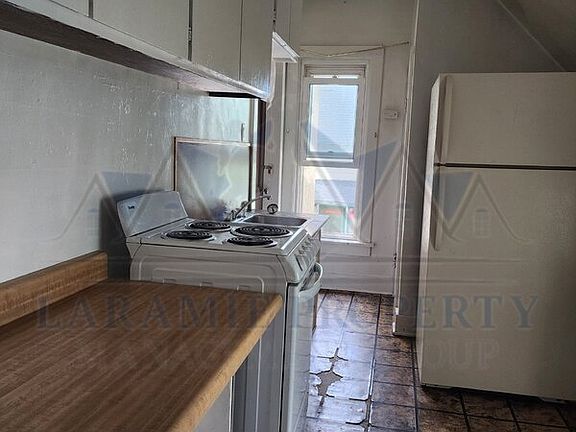 4th image of 816 Grand Ave APT 4