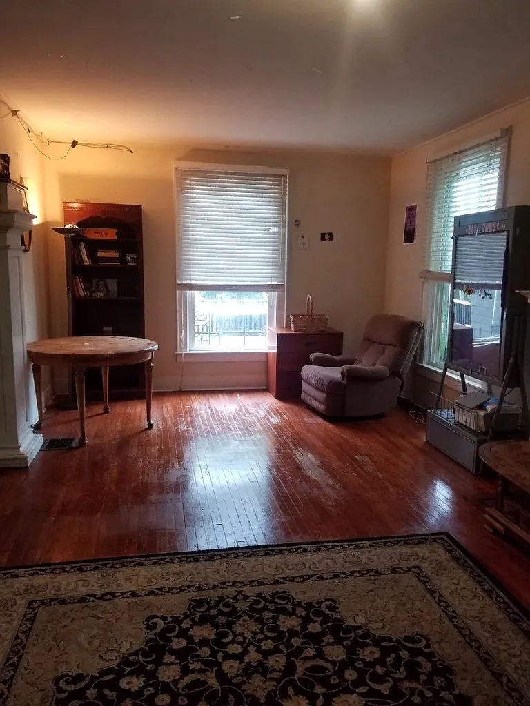 5 bed, 2198 sqft, $3,000 — Photo 4