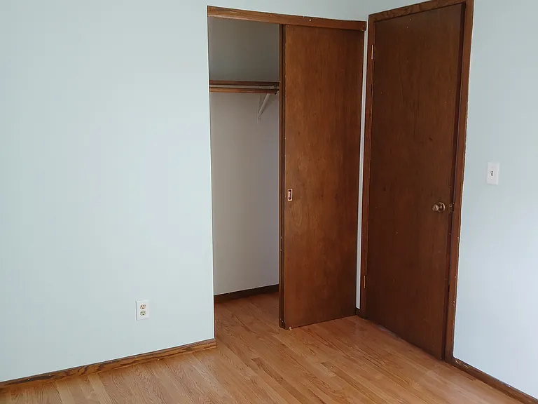 1556 River Highlands Dr — Photo 9