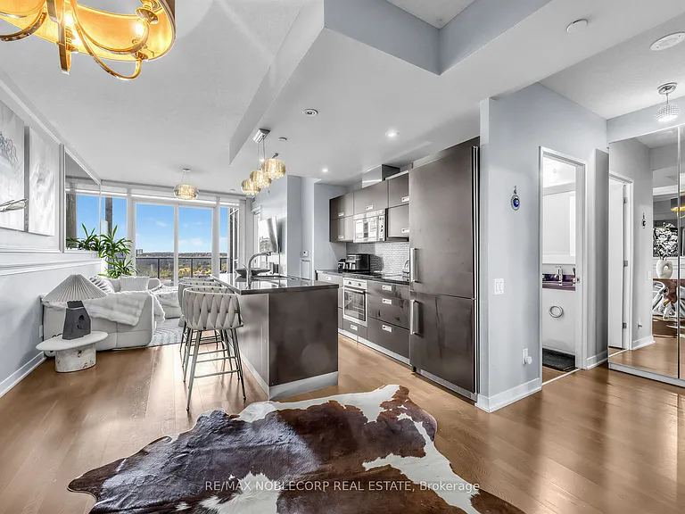 88 Park Lawn Rd #2212 — Photo 3