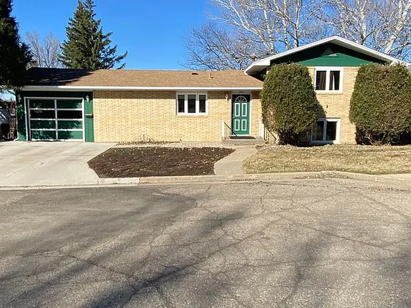701 3rd Ave NW, Mandan, ND 58554