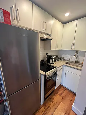 Rented by Delmark Realty LLC | media 47