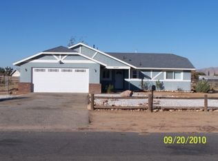 21150 Rambling Rd, Apple Valley, CA 92308