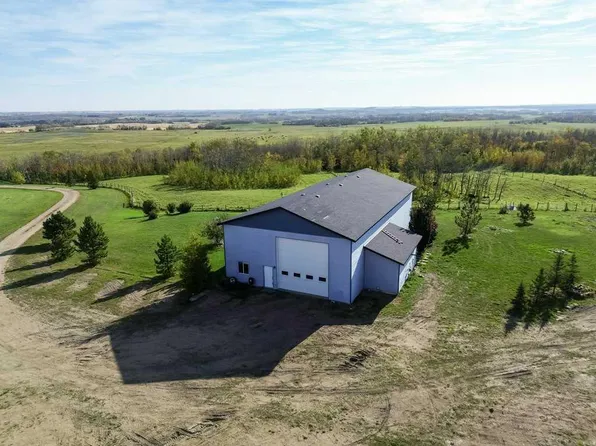 37440 NW Range Road 242, Red Deer County, AB T0M 0V0