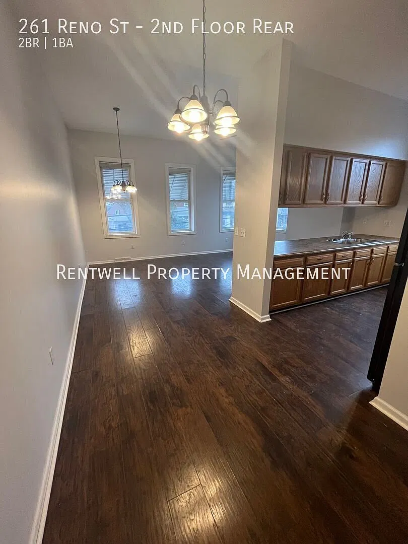 2 Bedroom Apartment in Rochester — Photo 1