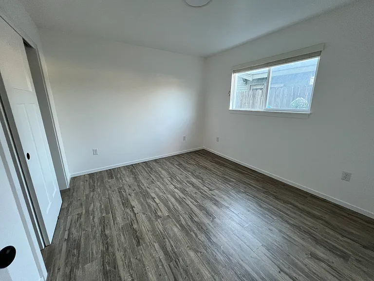 1318 6th St #3 — Photo 16