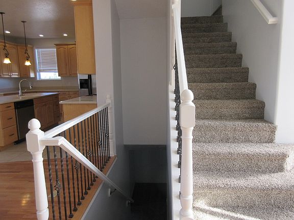 3rd image of 132 Chardonnay Ln