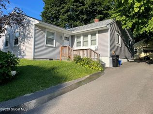1496 15th St, Troy, NY 12180