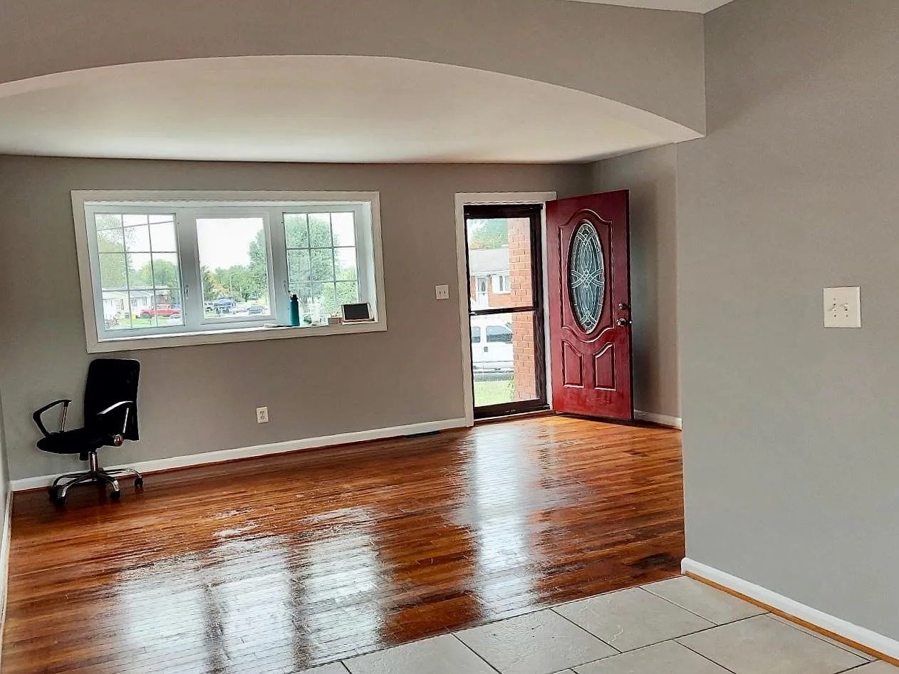 3 bed, 1650 sqft, $2,900 — Photo 3
