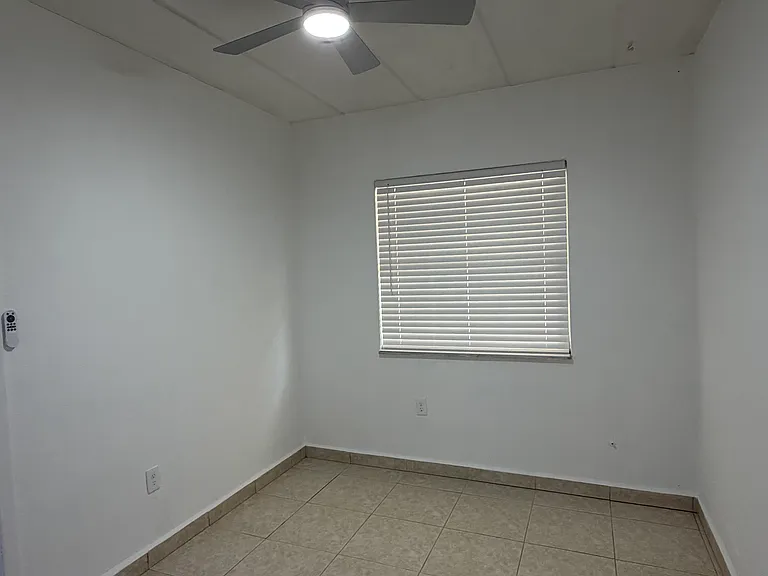 1120 NW 30th Pl — Photo 14