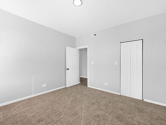 3rd image of 4853-59 S Prairie Ave #4892