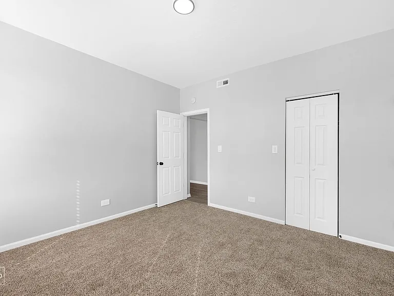 4853 S Prairie — Photo 3