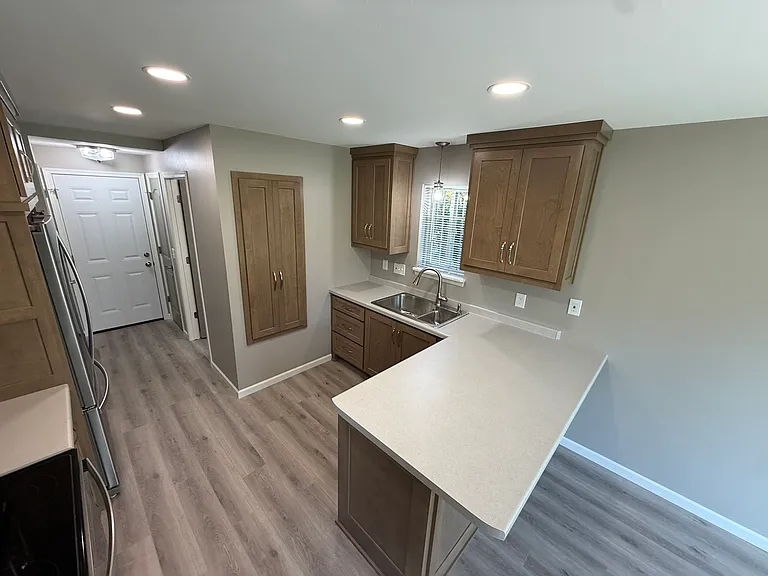 2549 Woodale Ave #2549 — Photo 3